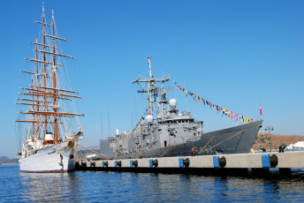 Картинка sea cloud tcg gemlik корабли разные вместе парусник море