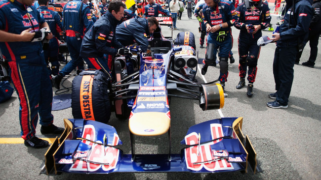 Обои картинки фото 2012, formula, grand, prix, of, britain, спорт, формула, обслуживание, техники, гонка, болид