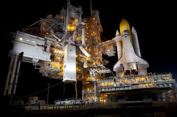 Картинка space+shuttle+atlantis космос космодромы стартовые+площадки шаттл