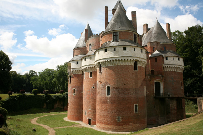 Обои картинки фото замок, rambures, франция, города, дворцы, замки, крепости