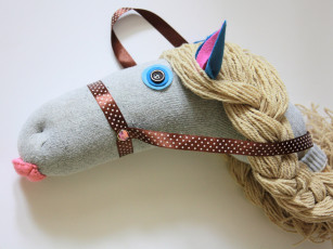 Картинка разное игрушки губы поделка игрушка голова коса лошадь уздечка