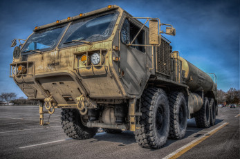 Картинка техника военная+техника грузовик тяжелый