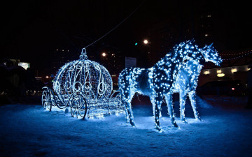 обоя праздничные, новогодние пейзажи, зима, снег, гирлянды, иллюминация, лошади, карета, огни