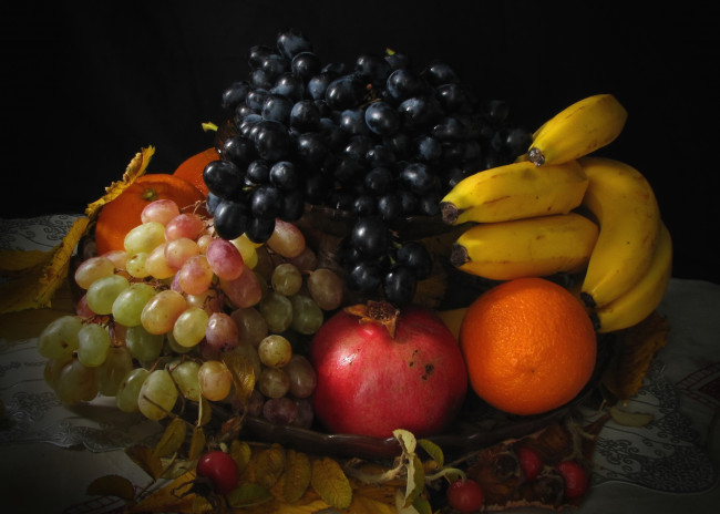 Обои картинки фото еда, фрукты,  ягоды, гранат, виноград, банан