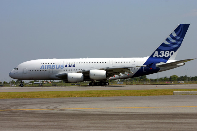 Обои картинки фото airbus a380, авиация, пассажирские самолёты, самолёт, a380, airbus, пассажирский
