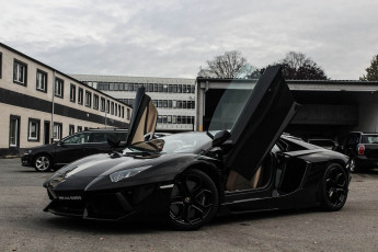 Картинка автомобили выставки уличные фото black lp700-4 aventador lamborghini