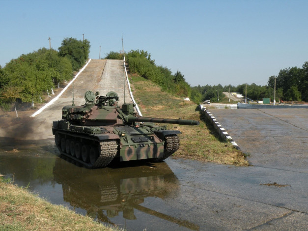 Обои картинки фото техника, военная, танк, полигон