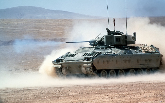 Обои картинки фото техника, военная, полигон, танк