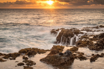Картинка mokolea+rock +hawaii природа восходы закаты камни закат залив каилуа kailua bay hawaii mokolea rock гавайи