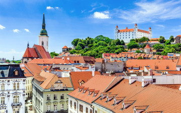 обоя города, братислава , словакия, панорама, здания, крыши, замок