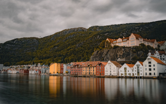 Обои картинки фото города, берген , норвегия, вода, дома, горы