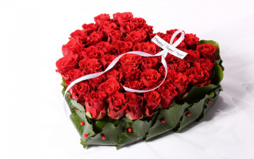 обоя праздничные, день святого валентина,  сердечки,  любовь, valentines, day, roses, happy, розы, романтика, красные, сердце