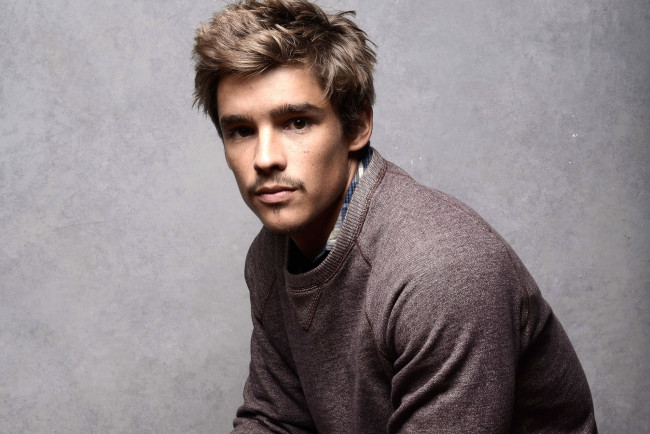 Обои картинки фото мужчины, brenton thwaites, brenton, thwaites