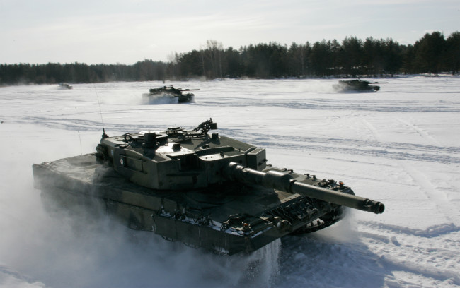 Обои картинки фото техника, военная техника, движуха, снег, танк