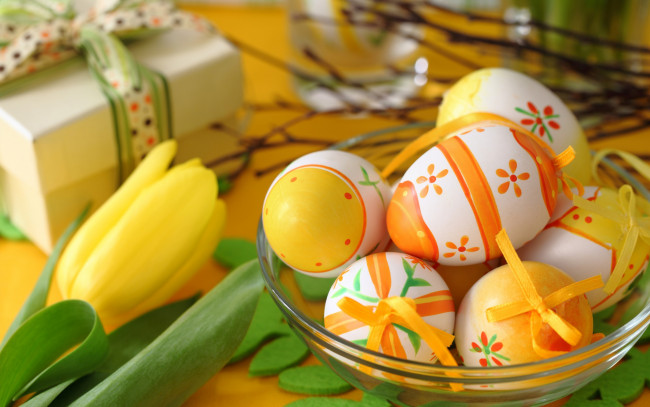 Обои картинки фото праздничные, пасха, eggs, easter, тюльпаны, яйца, flowers, spring