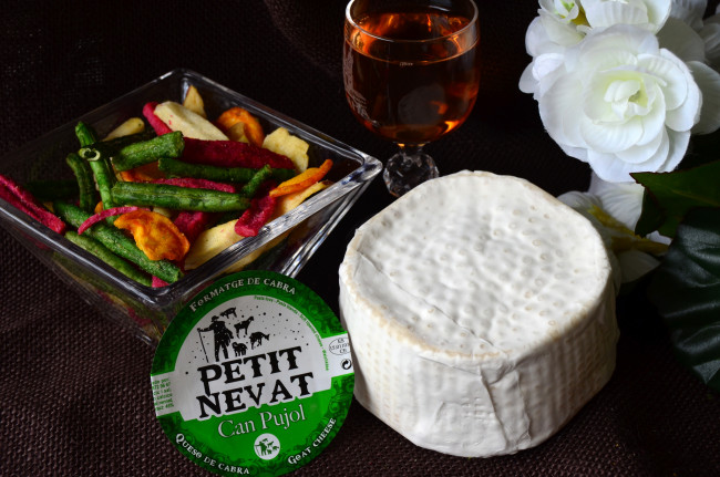 Обои картинки фото petit nevat, еда, сырные изделия, сыр