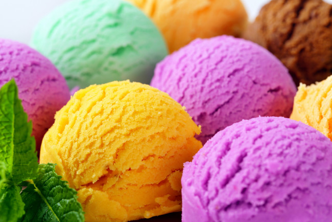 Обои картинки фото еда, мороженое,  десерты, шарики, разноцветные