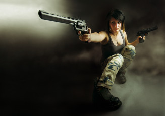 Картинка девушки -+девушки+с+оружием девушка фон револьвер