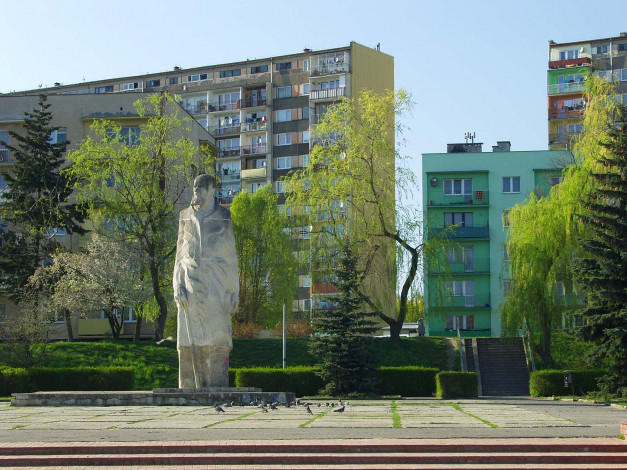 Обои картинки фото skar&, 380, ysko, kam, города, памятники, скульптуры, арт, объекты