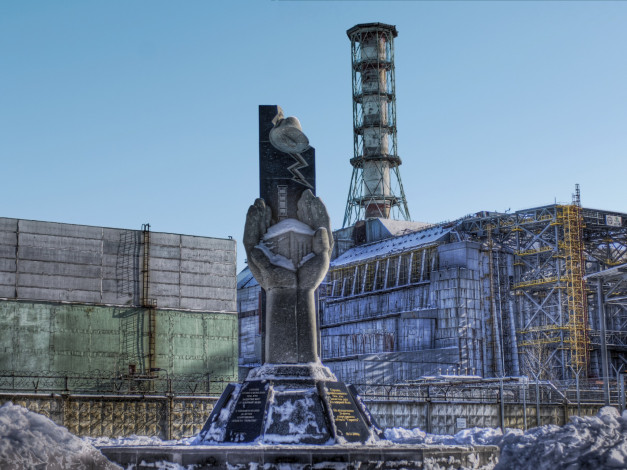 Обои картинки фото Чернобыль, разное, рельефы, статуи, музейные, экспонаты