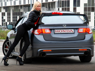 Картинка автомобили авто девушками туфли хонда блондинка