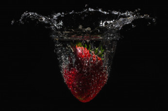Картинка еда клубника земляника ягода вода