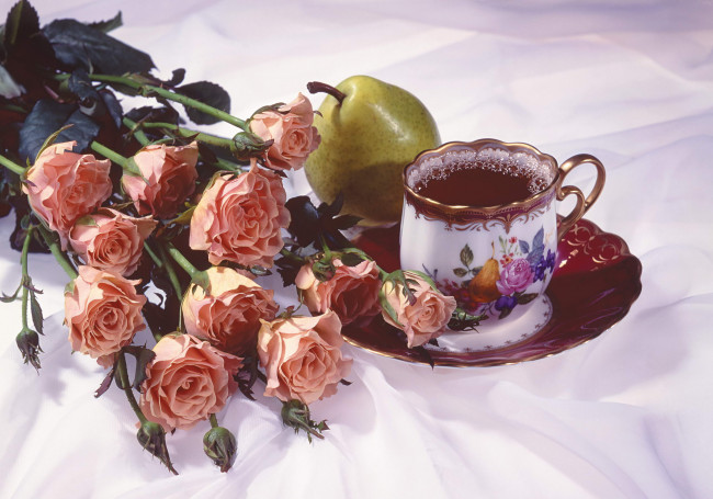 Обои картинки фото еда, напитки, Чай, букет, розы, груша, чай