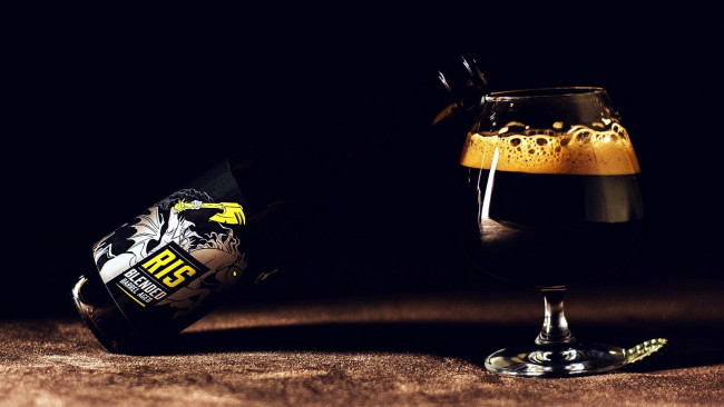 Обои картинки фото еда, напитки,  пиво, пена, пиво, темное