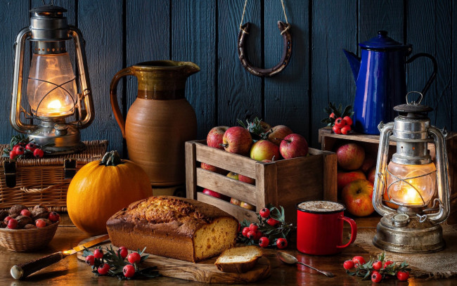 Обои картинки фото еда, натюрморт, фонарь, яблоки, шиповник, кекс, кофе