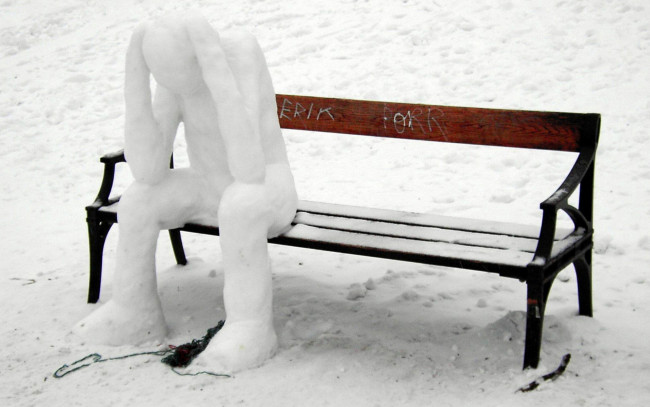Обои картинки фото разное, фигуры, из, песка, льда, снега, снег, скамейка