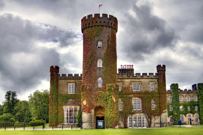Обои картинки фото замок, суинтон, англия, города, дворцы, замки, крепости, каменный, плющ, башня