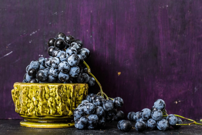 Обои картинки фото еда, виноград, фрукты, черный