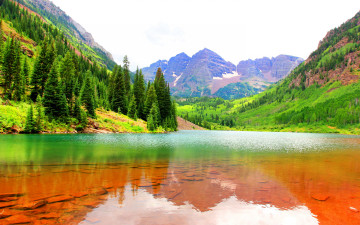 Картинка природа реки озера скалы горы лес дно colorado сша озеро камни вода ущелье maroon bells