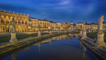 Картинка италия города -+улицы +площади +набережные скульптуры водоем здания фонари