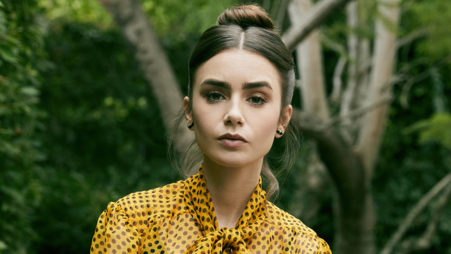 Обои картинки фото девушки, lily collins, актриса, шатенка, лицо, блузка