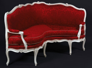 Картинка интерьер мебель антиквариат красный диван