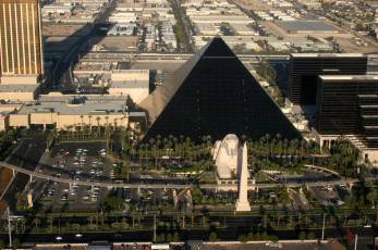 Картинка казино луксор лас вегас сша города пирамида сфинкс