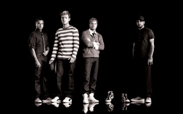 Картинка музыка backstreet boys черно-белое фото отражение