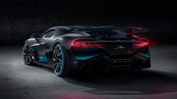 Картинка bugatti+divo+ 2018 автомобили bugatti divo вид сзади новинки авто бугатти гиперкар