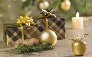 Картинка праздничные подарки коробочки шарик орехи