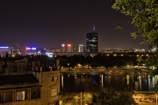 Обои картинки фото сербия, белград, города, столицы, государств, ночь, огни, дома