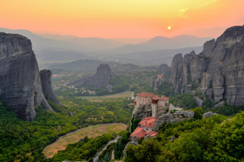 Картинка города -+пейзажи дороги монастырь дома греция метеоры горы пейзаж