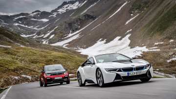 обоя bmw i3s and i8 2018, автомобили, bmw, i3s, i8, 2018