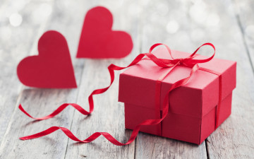 Картинка праздничные подарки+и+коробочки коробка подарок сердечки