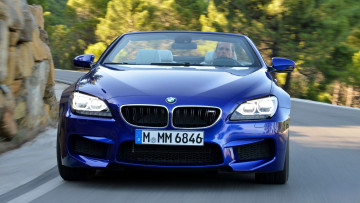 обоя bmw m6, автомобили, bmw, синий, дорога, поворот, деревья