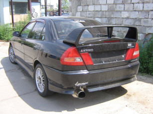 Картинка mitsubishi lancer evolution iv автомобили