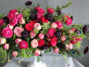 Картинка цветы букеты +композиции ranunculus лютик ранункулюс скабиоза букет ваза