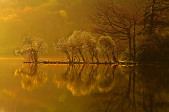 Картинка природа реки озера осень остров деревья озеро лес закат отражение