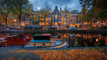 обоя города, амстердам , нидерланды, вечер, огни, осень, канал