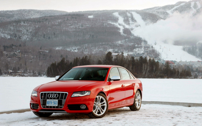 Обои картинки фото автомобили, audi, зима, ауди, s4, горы, красная